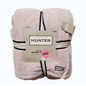 Hunter Coco Flannel Oversized Plush King Blanket- Mauve Chalk